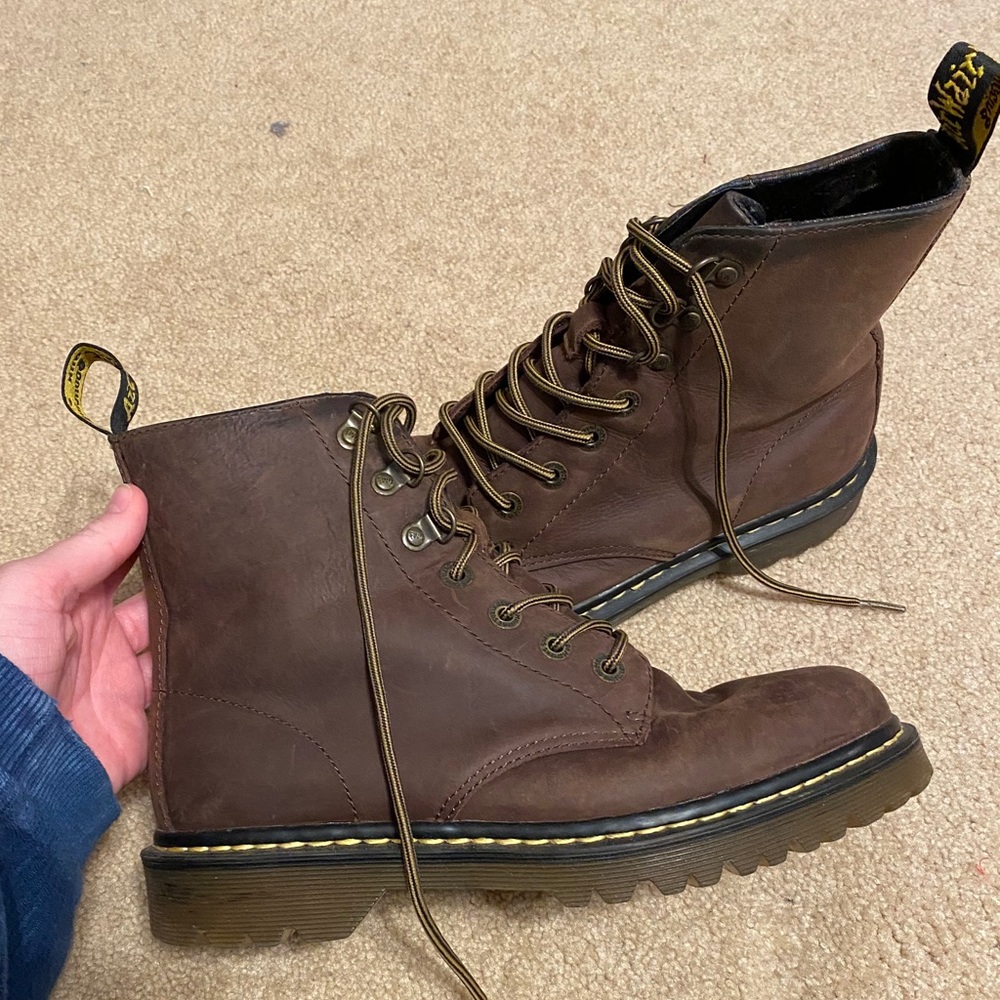 PERFECT CONDITION Dr. Martens AirWair boots